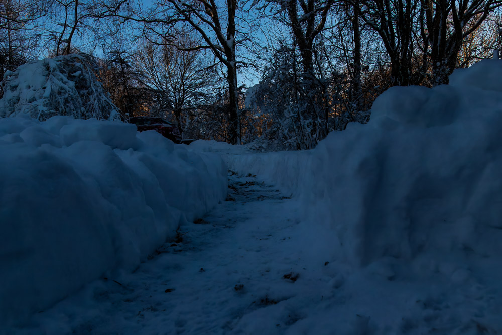 Snöskottningsskrytbild. Väldigt väl vald vidvinkel visar verkliga vidden av arbetet!